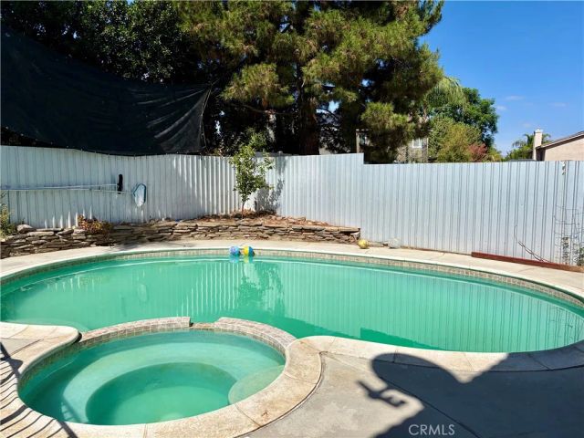 423 Madrid, Hemet, CA 92545