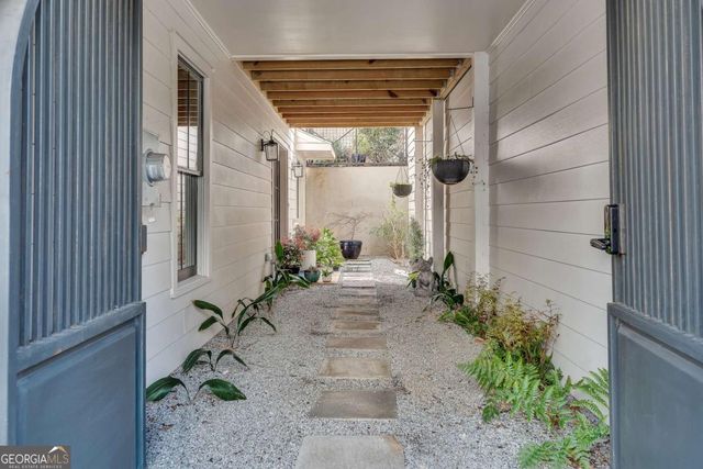 2074 Telfair Circle NE, Atlanta, GA 30324