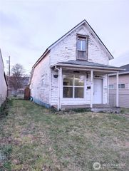 108 W Main Street, Elma, WA 98541
