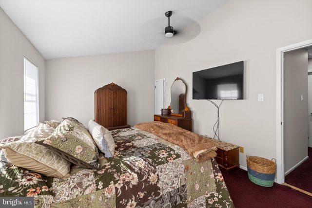 314 LEXINGTON RD, Schwenksville, PA 19473