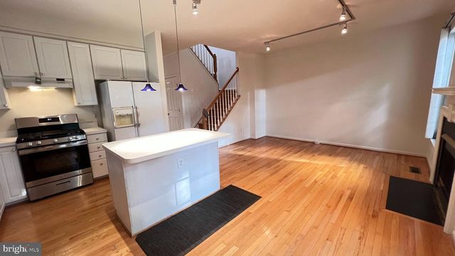 4100 FLOWER BOX CT, Fairfax, VA 22030