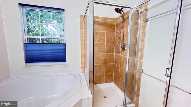 4100 FLOWER BOX CT, Fairfax, VA 22030