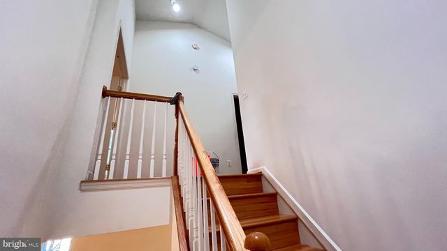 4100 FLOWER BOX CT, Fairfax, VA 22030