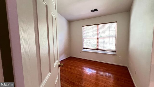 4100 FLOWER BOX CT, Fairfax, VA 22030