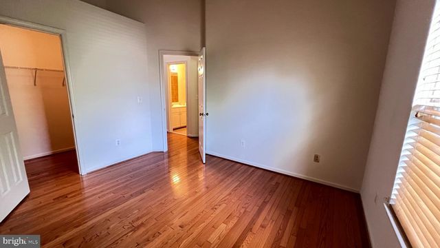 4100 FLOWER BOX CT, Fairfax, VA 22030