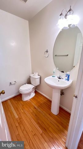 4100 FLOWER BOX CT, Fairfax, VA 22030
