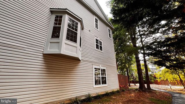 4100 FLOWER BOX CT, Fairfax, VA 22030