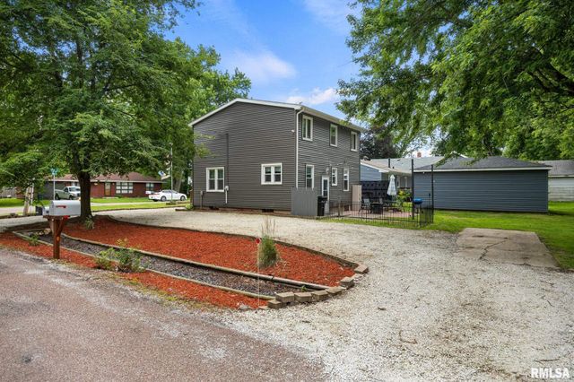 147 22ND Street, East Peoria, IL 61611