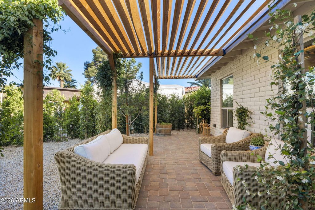 2811 E CORRINE Drive, Phoenix, AZ 85032 — photo 4