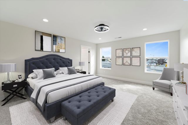 8406 Silver Mound Dr, Pasco, WA 99301