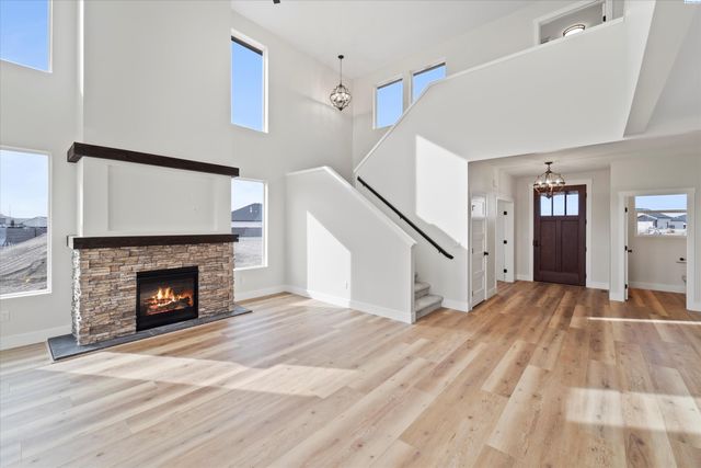 8406 Silver Mound Dr, Pasco, WA 99301