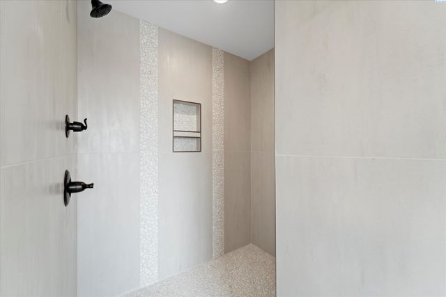 8406 Silver Mound Dr, Pasco, WA 99301