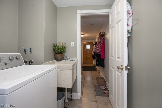 8493 Webster Road, Strongsville, OH 44136