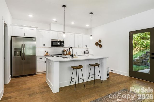 108 Glendale Avenue, Asheville, NC 28803