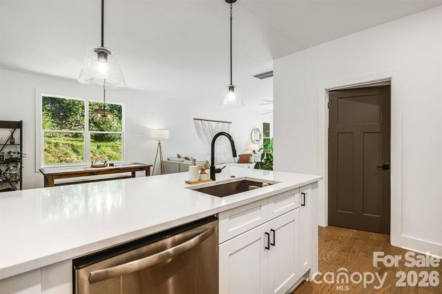 108 Glendale Avenue, Asheville, NC 28803