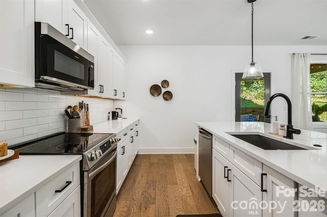 108 Glendale Avenue, Asheville, NC 28803