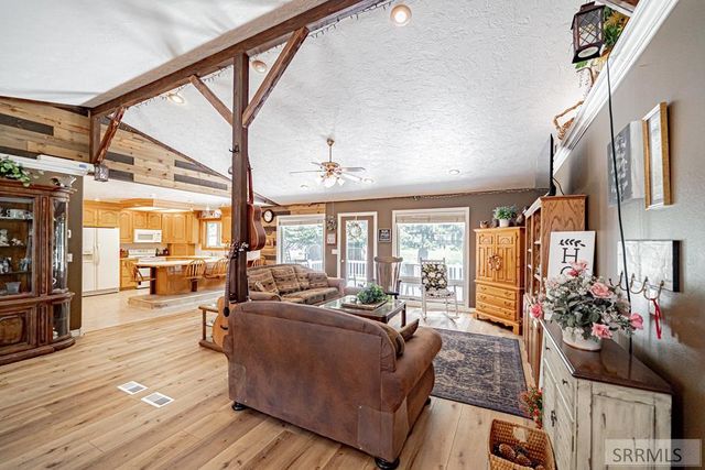 1956 W 3000 N, Rexburg, ID 83440