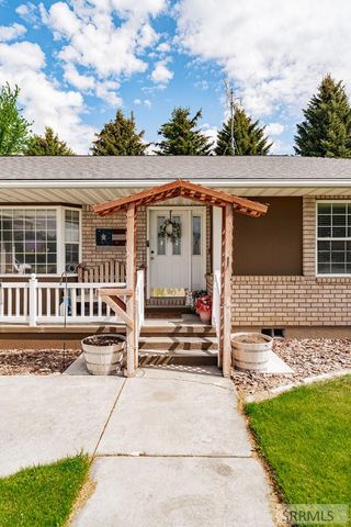 1956 W 3000 N, Rexburg, ID 83440
