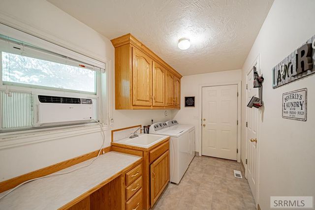 1956 W 3000 N, Rexburg, ID 83440