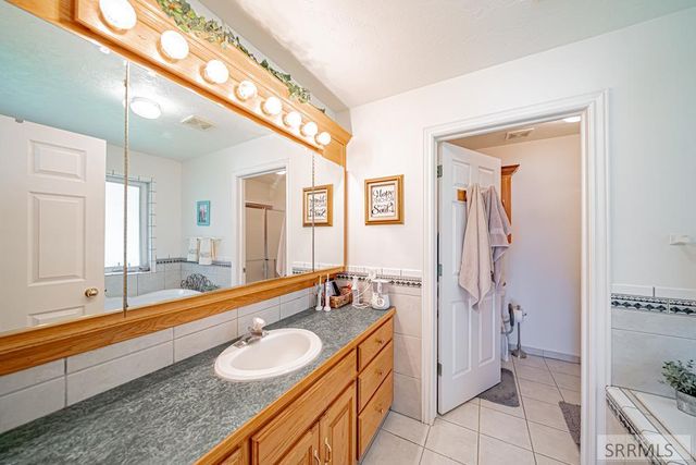1956 W 3000 N, Rexburg, ID 83440