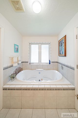 1956 W 3000 N, Rexburg, ID 83440