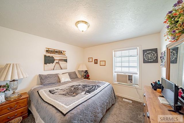 1956 W 3000 N, Rexburg, ID 83440