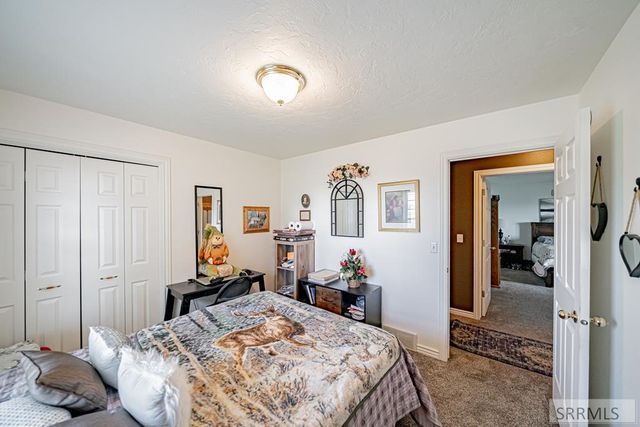 1956 W 3000 N, Rexburg, ID 83440