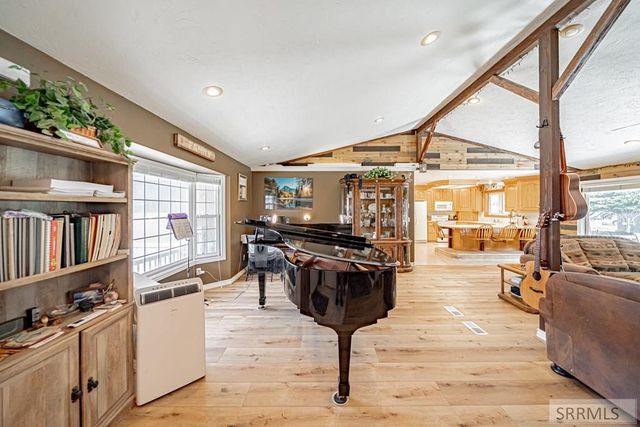 1956 W 3000 N, Rexburg, ID 83440