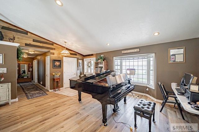 1956 W 3000 N, Rexburg, ID 83440