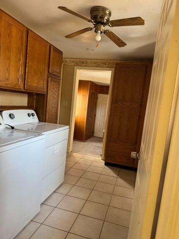 560 N Green Creek Road, Muskegon, MI 49445