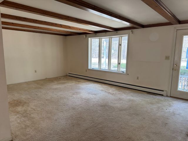 560 N Green Creek Road, Muskegon, MI 49445