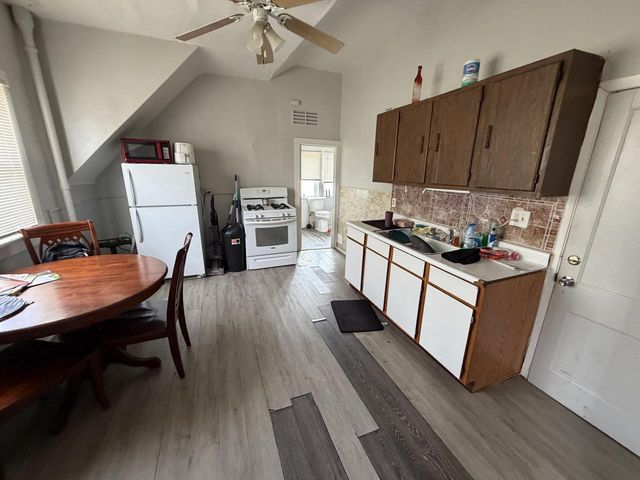 1235 Michigan AVENUE, South Milwaukee, WI 53172