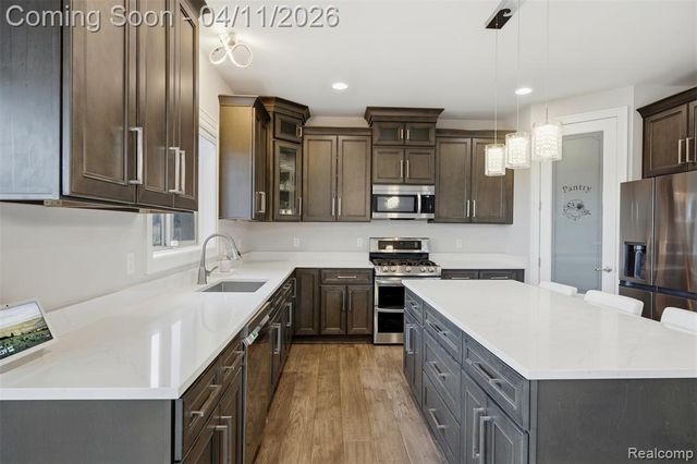 56496 Leeds Lane, Macomb, MI 48042