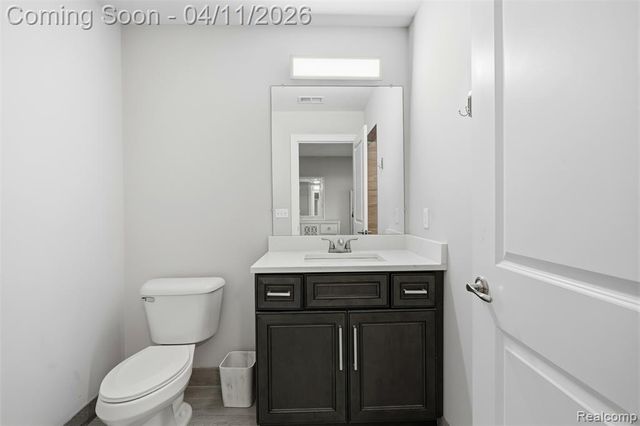 56496 Leeds Lane, Macomb, MI 48042