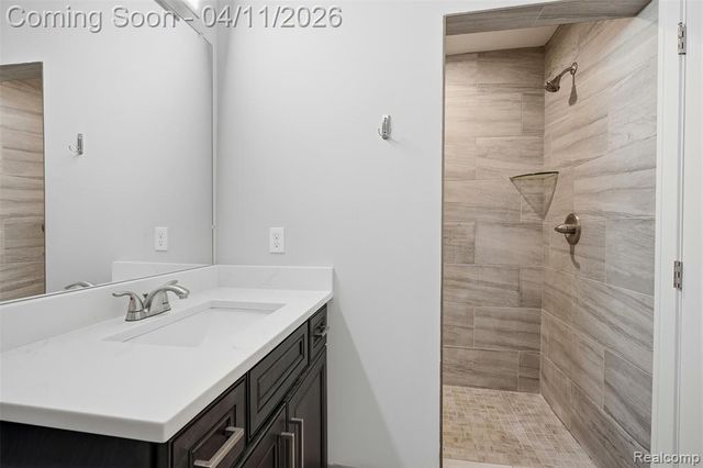 56496 Leeds Lane, Macomb, MI 48042