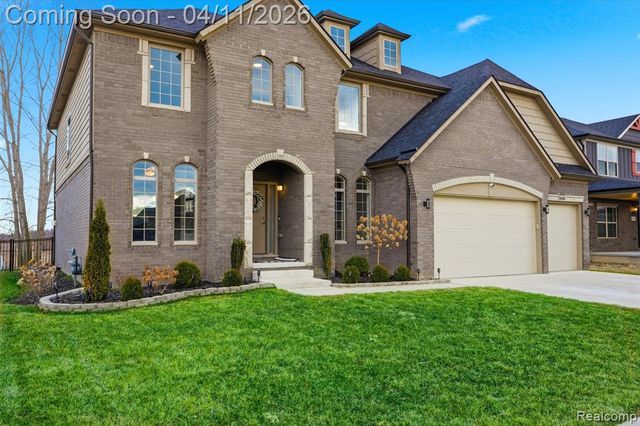 56496 Leeds Lane, Macomb, MI 48042