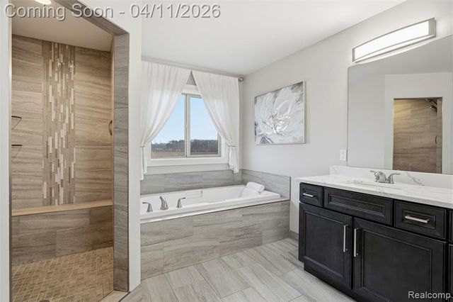 56496 Leeds Lane, Macomb, MI 48042