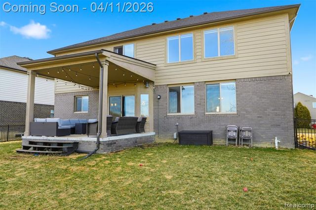 56496 Leeds Lane, Macomb, MI 48042