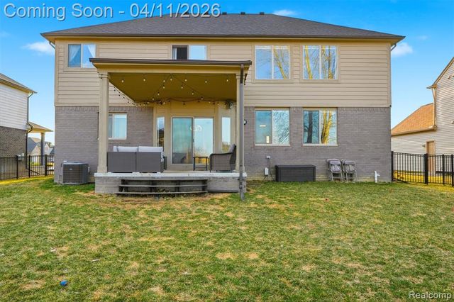 56496 Leeds Lane, Macomb, MI 48042