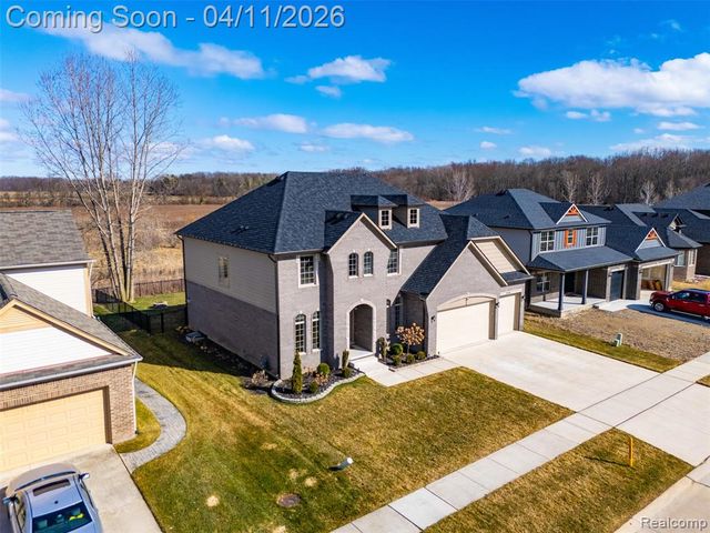 56496 Leeds Lane, Macomb, MI 48042