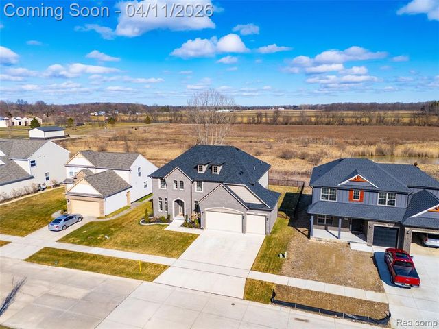 56496 Leeds Lane, Macomb, MI 48042