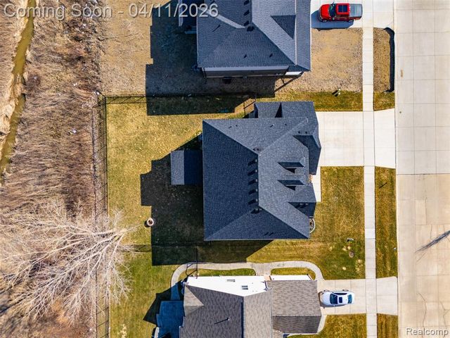 56496 Leeds Lane, Macomb, MI 48042