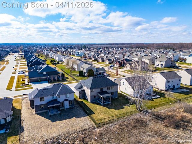 56496 Leeds Lane, Macomb, MI 48042