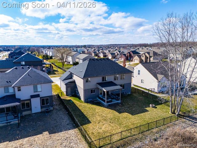 56496 Leeds Lane, Macomb, MI 48042