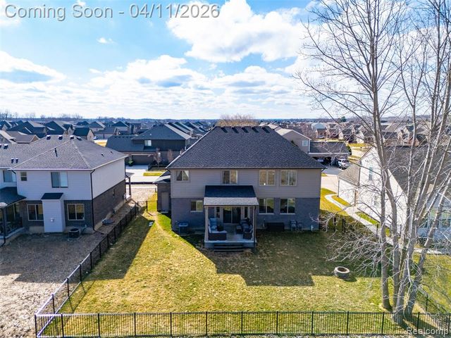 56496 Leeds Lane, Macomb, MI 48042