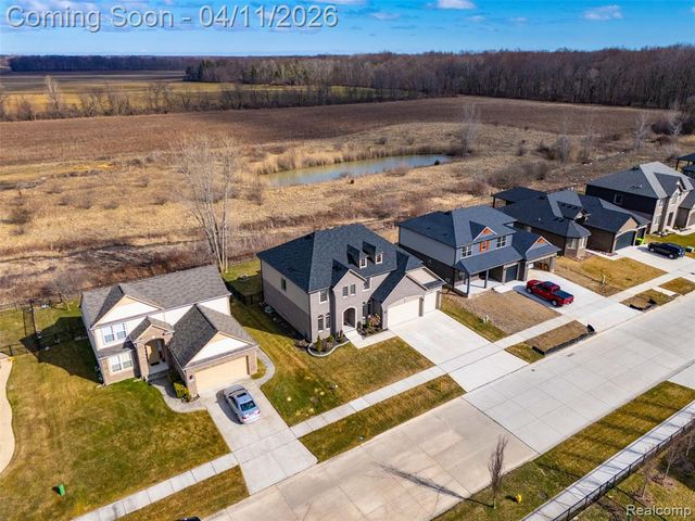 56496 Leeds Lane, Macomb, MI 48042