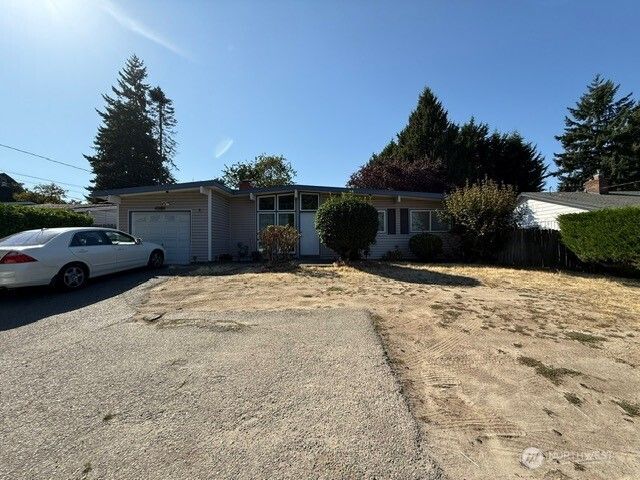 18609 8th Avenue S, Des Moines, WA 98148