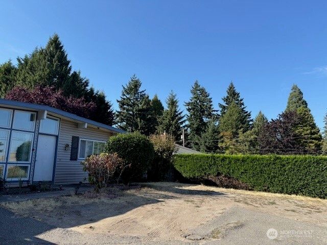 18609 8th Avenue S, Des Moines, WA 98148