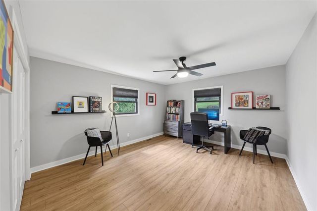 527 W Lake Drive, Edwardsville, IL 62025