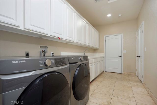 42561 25th W, Lancaster, CA 93536